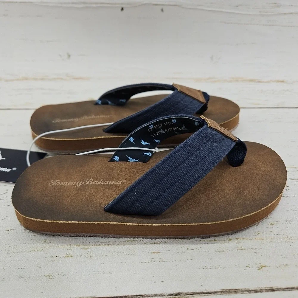 Tommy Bahama Kids Boys Flip Flop Sandals Brown Navy Blue Size Medium 12/13